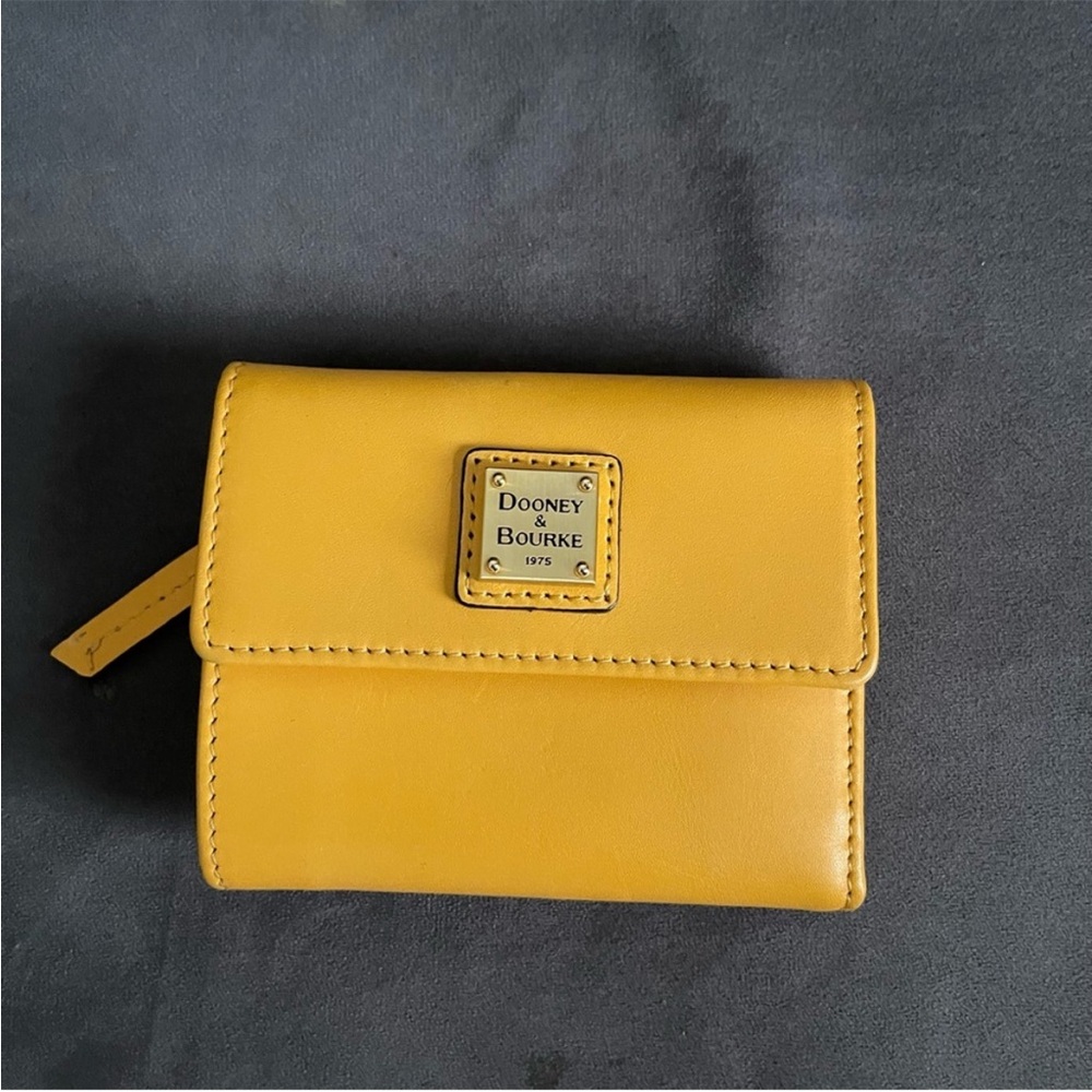 Dooney & Bourke Yellow Wallet. GUC. Read description
